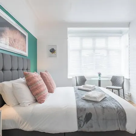 Private Room 1 With Kitchenette By Cb Stays No Minimum Stays Cambridge  Exterior photo